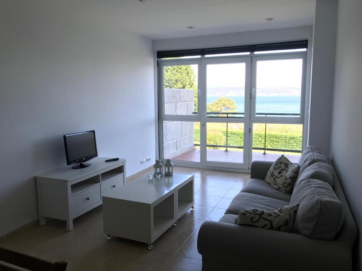 Apartamento con terraza primera linea de playa Finisterre Esterno foto